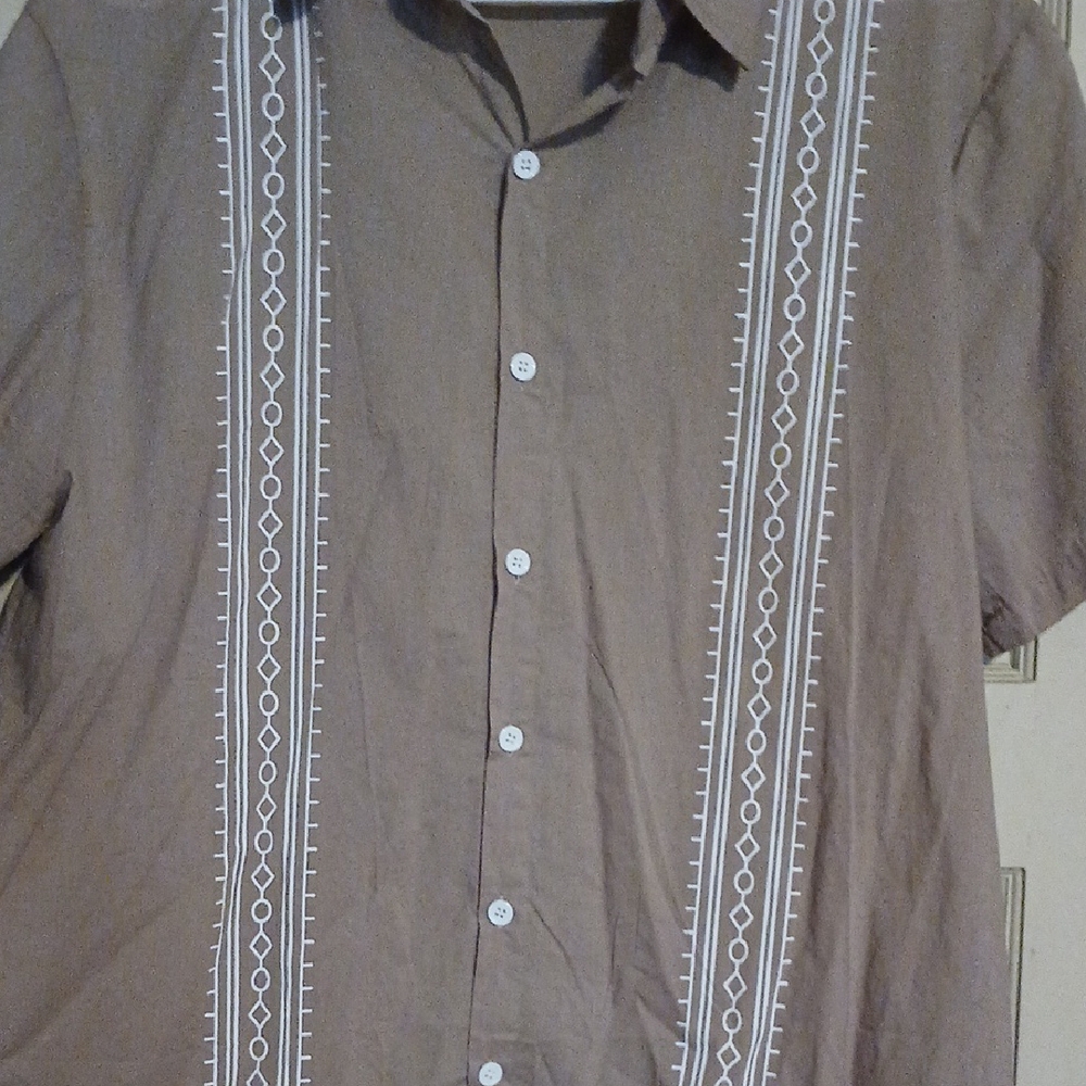 Men's Brown Short Sleeve Shirt - Picture 2 of 4